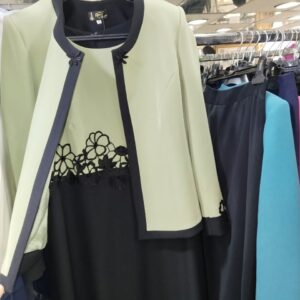 Robe veste brod guip